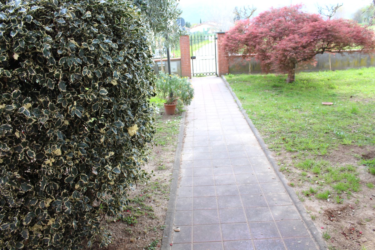 CASA INDIPENDENTE - 01-1007